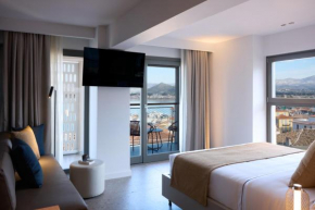Naus Hotel